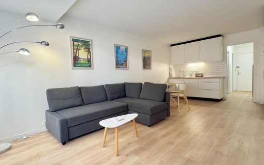 Studio cabine dans le centre de Saint Raphael