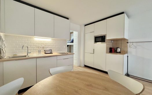 Studio cabine dans le centre de Saint Raphael